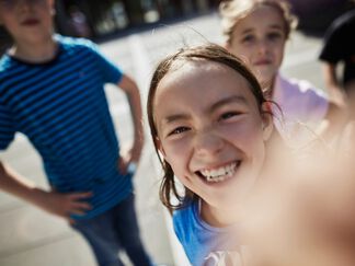 Wir suchen zwei Betreuer:innen für unser Wohnheim für Kinder und Jugendliche