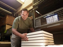 Wir suchen eine:n Produktionshelfer:in am Standort Schleswiger Straße