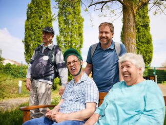 Wir suchen eine:n Betreuer:in für eine Wohnassistenz in Spechtshausen